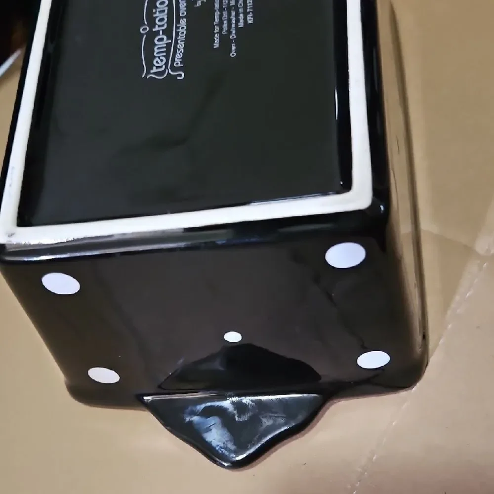 Temp-Tations Black and White Polka Dot Baking Dish